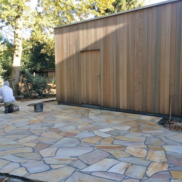 Brasil Yellow Flagstones - dunkle Fuge - Terrasse.