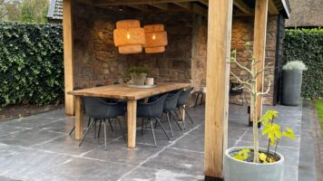 Steinstreifen Cimone in Überdachung - Veranda